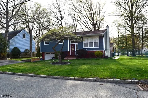 50 Auburn Rd Photo 1