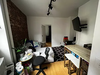 Rented by Salon Realty Corp