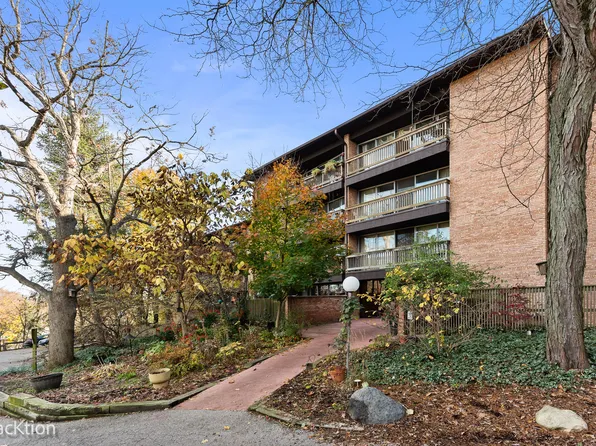 5700 Hillcrest Ln APT Pb, Lisle, IL 60532