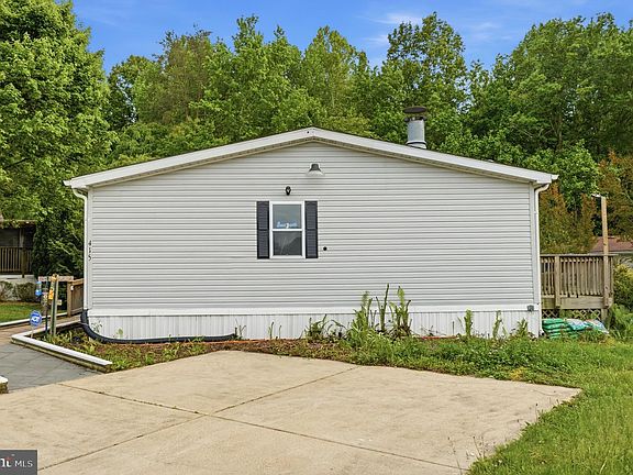 2nd image of 415 Dutch Dr