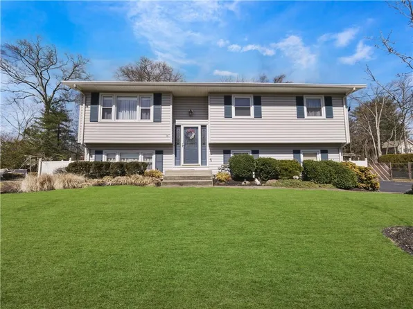 15 Kohler Court, Congers, NY 10920