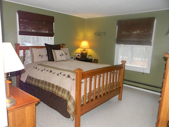 3rd image of 10882 Birchwood Dr