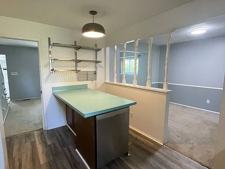 2163 Yorktown Dr — Photo 11
