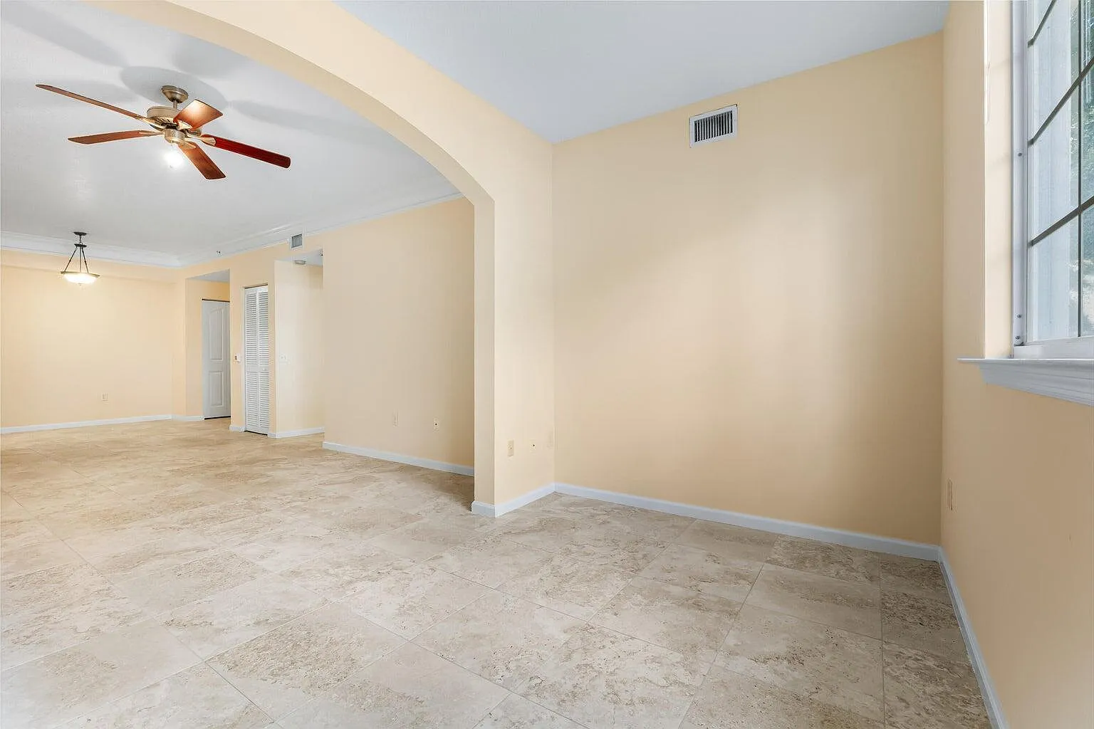 2 bed, 2.0 bath, 1258 sqft, $2,200 — Photo 3