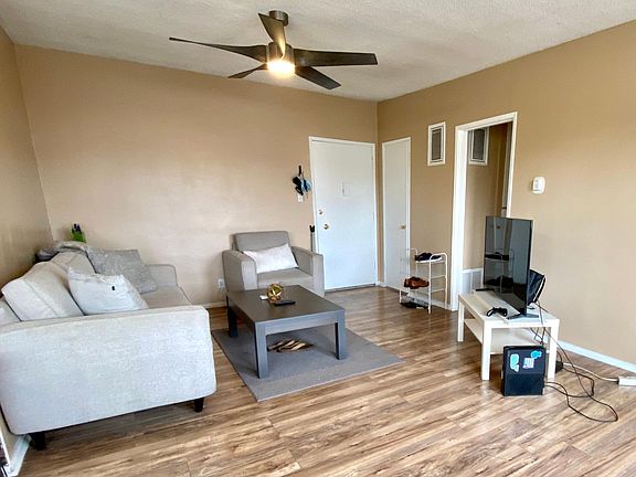 3rd image of 805 Glenway Dr Unit 313