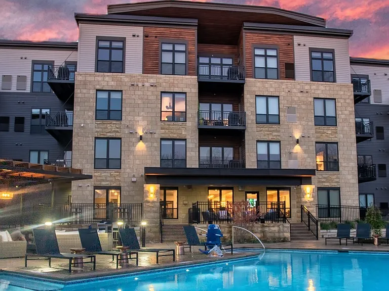 The Reserve at Mendota Village — Photo 30