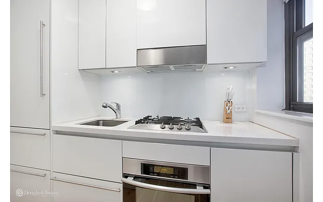 Rented by Douglas Elliman | media 13