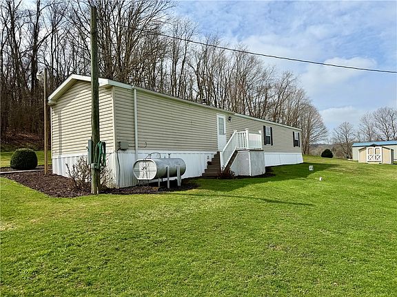 3rd image of 450 Old Scales Rd S