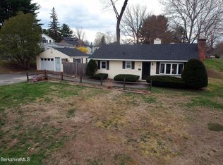 21 Doreen St, Pittsfield, MA 01201