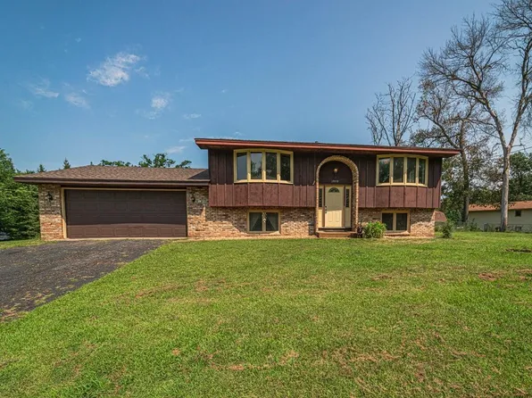 1909 211th Ave NE, East Bethel, MN 55011