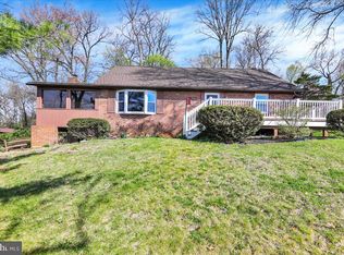 12 Moser Ln, Shoemakersville, PA 19555