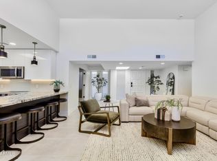8746 E Via De Viva Street, Scottsdale, AZ 85258