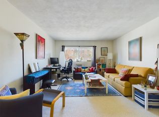 18 Glencoe St APT 36, Brighton, MA 02135