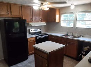 1517 Scallywag Rd, Fayetteville, NC 28306