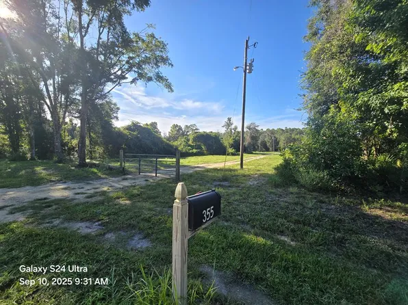 355 NE 542nd St, Old Town, FL 32680