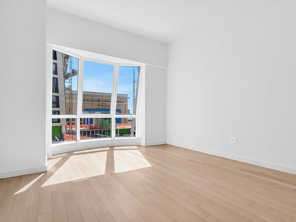 1st image of 515 W 18th St APT 907