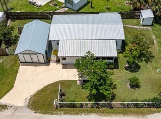 7818 SE Arrance St, Hobe Sound, FL 33455