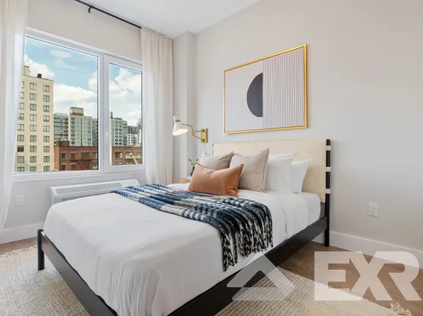 286 Rider Avenue image 5 of 17