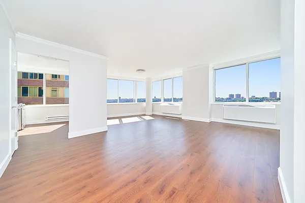 160 Riverside Boulevard #12S