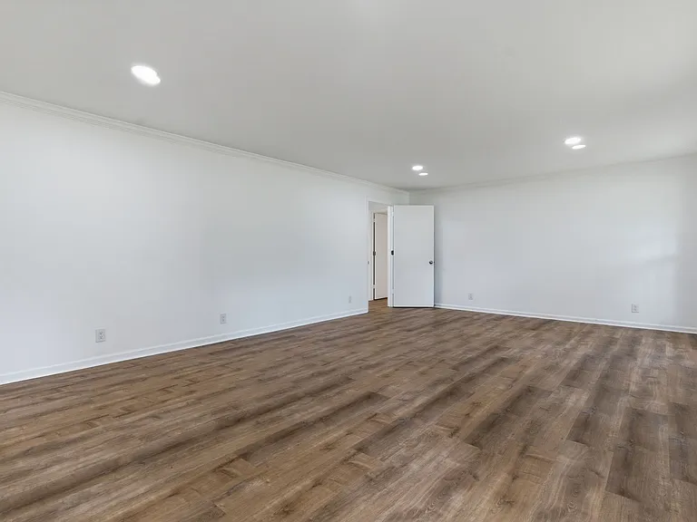 308 Brookview Ct #A — Photo 16