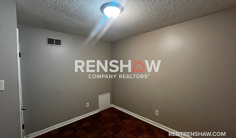 3773 Voltaire Ave — Photo 7