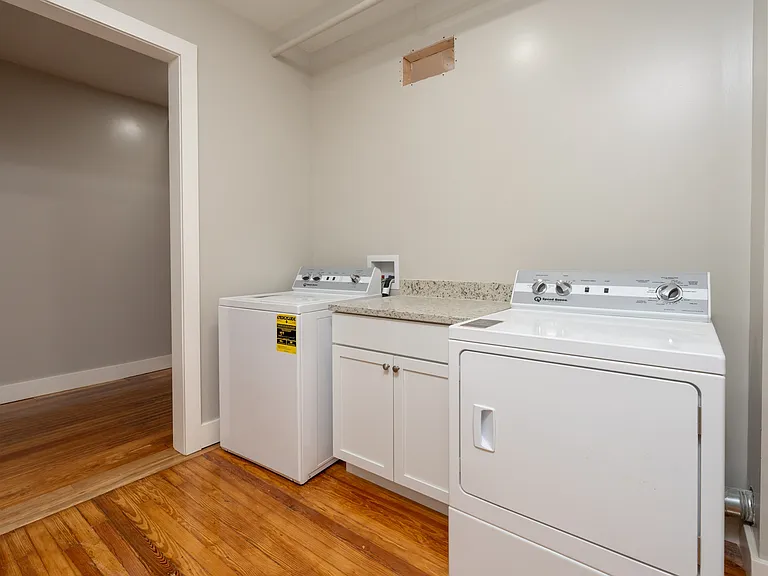 2328 E Douglas Ave — Photo 19
