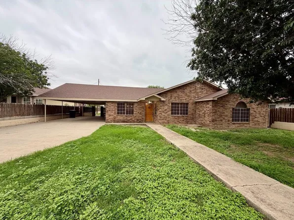 415 Chuck Wagon Rd, Eagle Pass, TX 78852