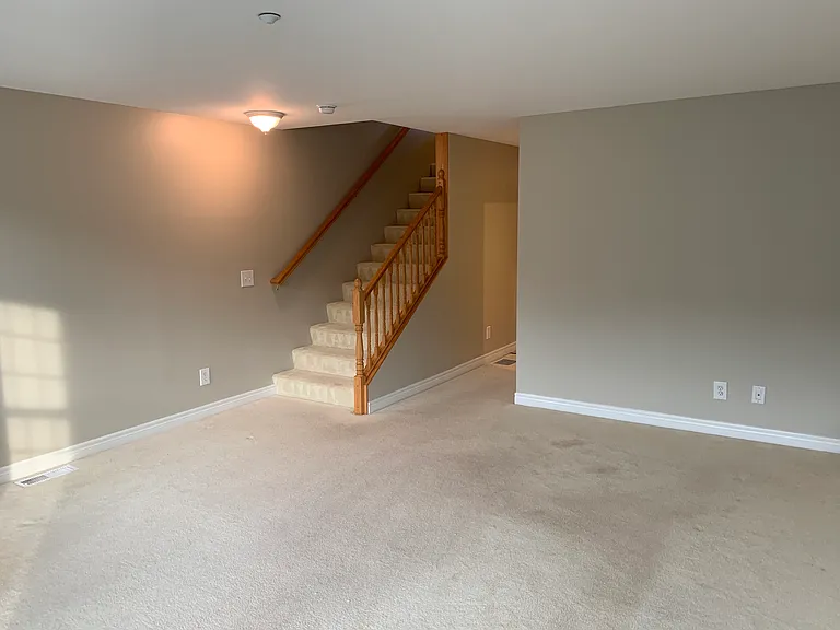 17B Chandler Ct — Photo 6