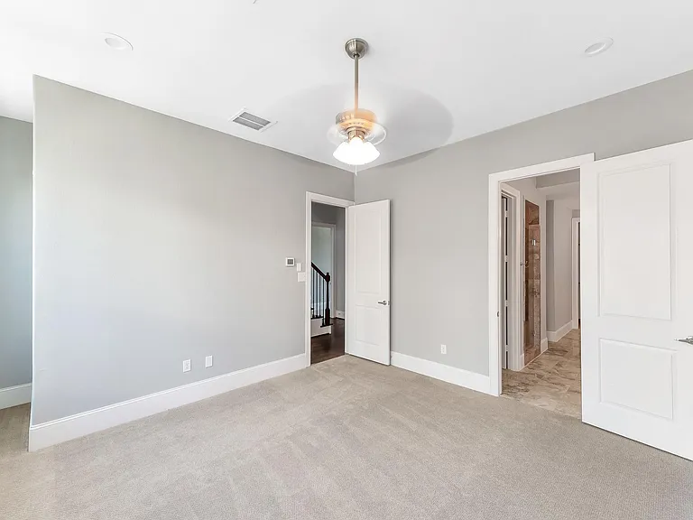 4609 Nett St #B — Photo 11