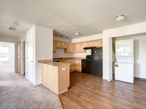 969 NE Warner Pl #302