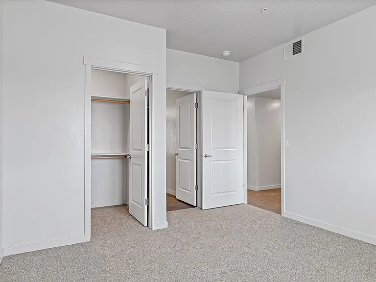 Quail Point Apartments — Photo 48