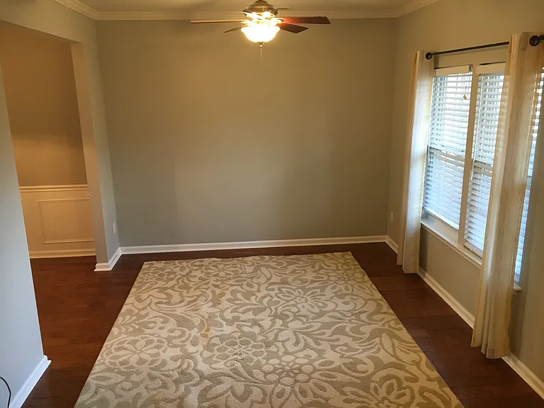 17819 Delmas Dr — Photo 5