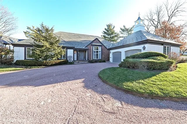 607 Burr Ridge Clb photo 1