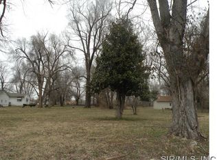 8711 Maple Ave, Caseyville, IL 62232