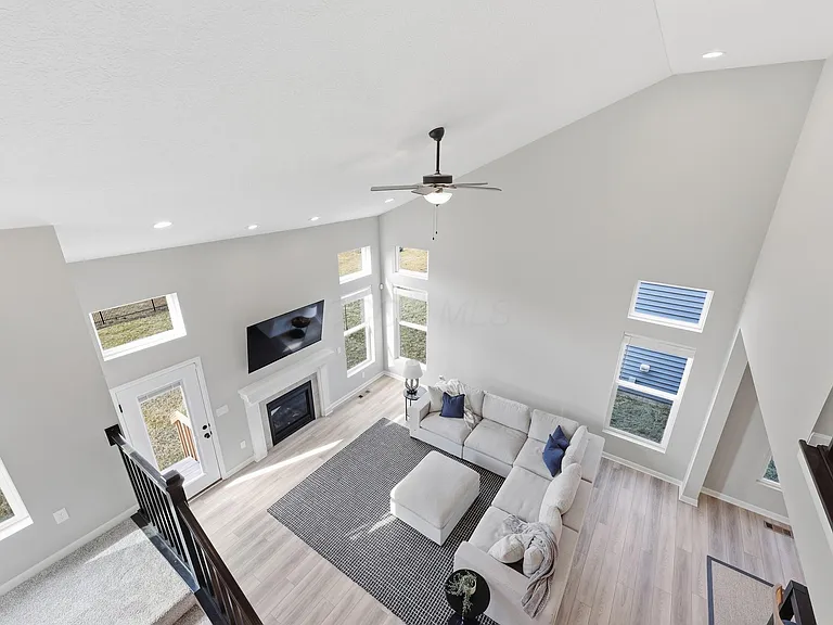 868 Centerbeam Ave — Photo 11