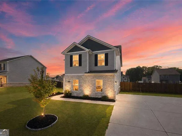 575 Meadows Farm Dr, Monroe, GA 30655