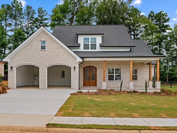 107 W Riley West St, Chatsworth, GA 30705