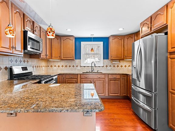 2nd image of 30 Cottage St