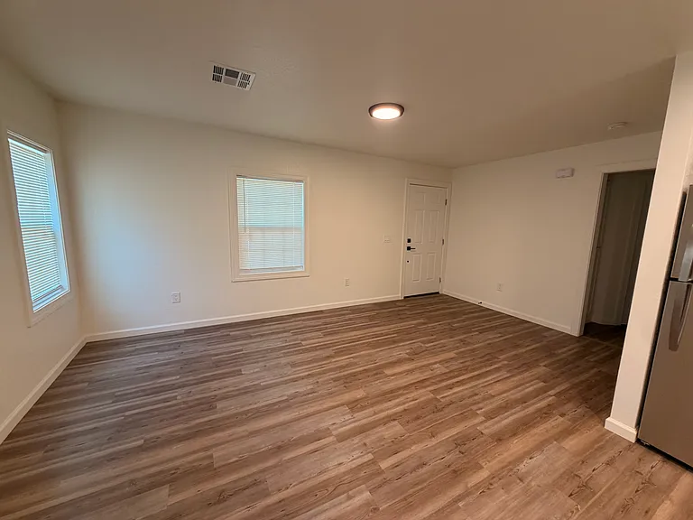 310 W Mimosa Dr — Photo 4