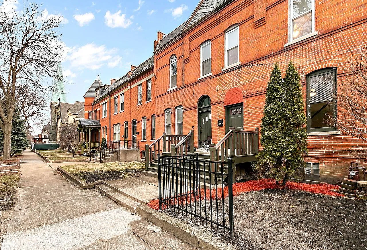3 bed, 1768 sqft, $2,150 — Photo 3