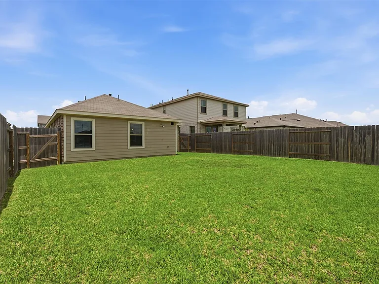 25343 Trinity Oakley Ct — Photo 23