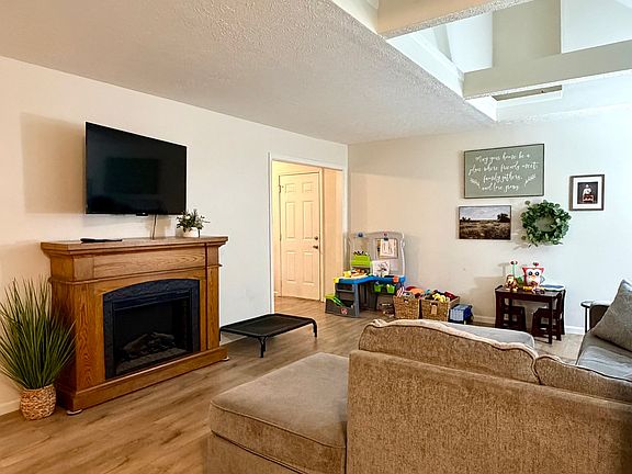 5th image of 4071 Barnor Dr