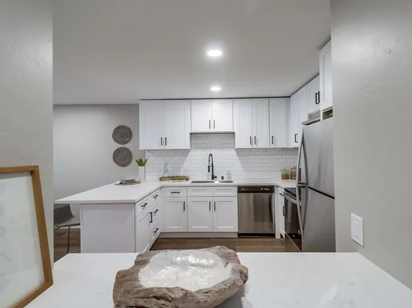 Glo, 4969 Mills St APT 8, La Mesa, CA 91942