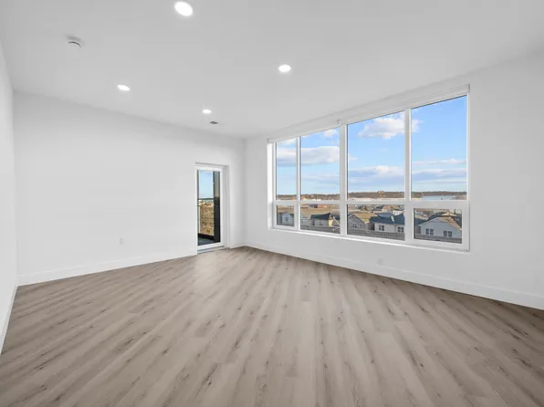 17 Avenue East image 49 of 65