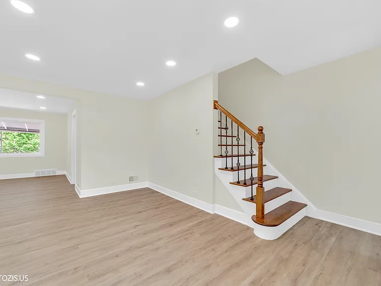 803 Brummel St — Photo 14