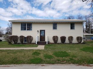 409 W Fillmore Ave, Fairfield, IA 52556