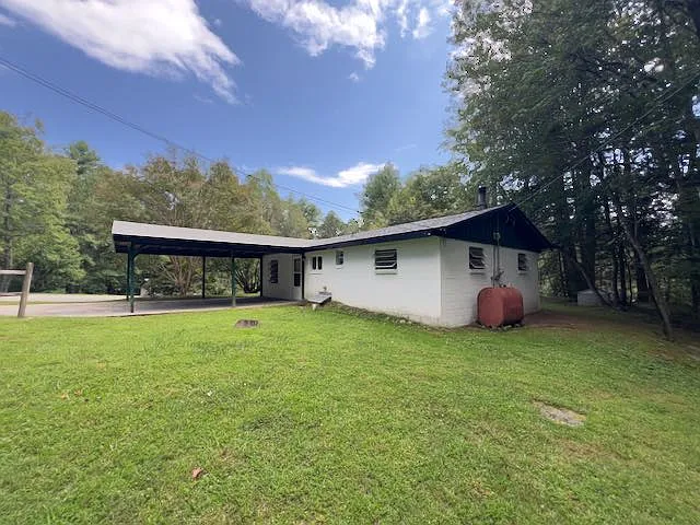 255 Kemp Rd — Photo 10