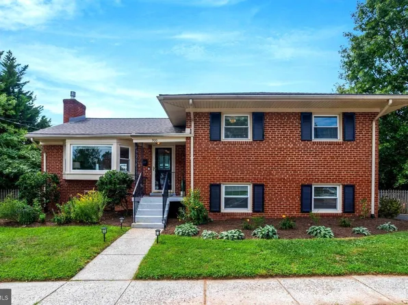 900 S Utah St, Arlington, VA 22204