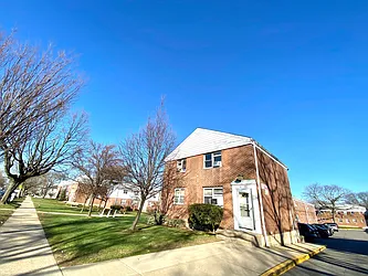 Sold by Winzone Realty Inc