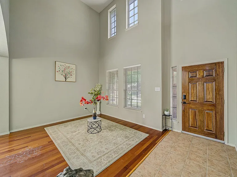 9332 Granger Ln — Photo 5